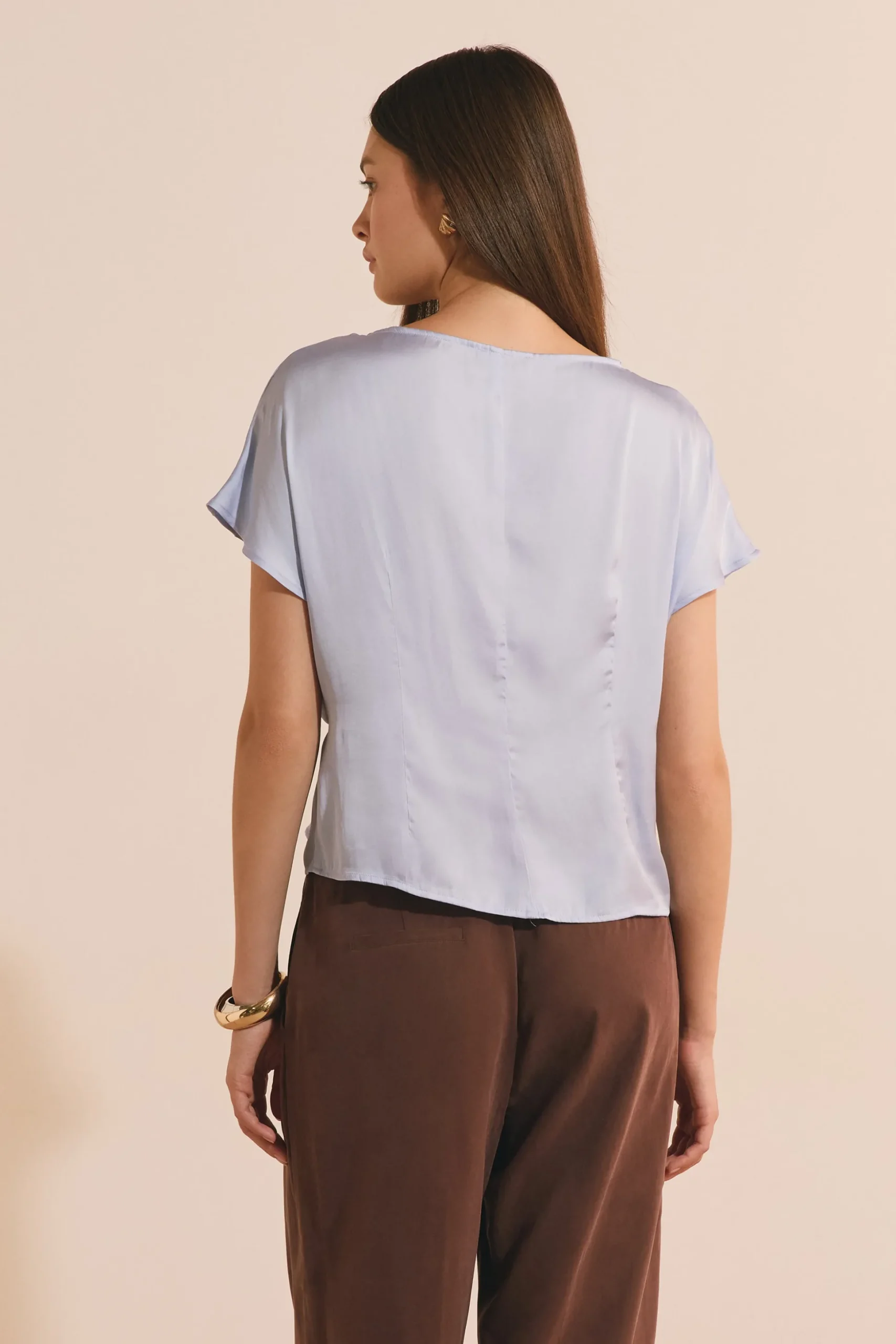 T-shirt drapé avec nœud satiné