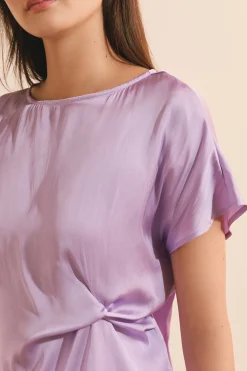 T-shirt drapé avec nœud satiné