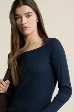 T-shirt manches longues encolure carrée