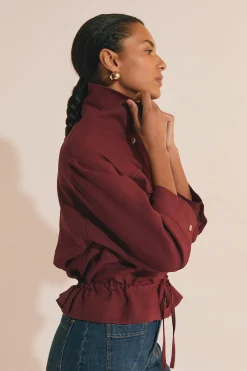 Veste casual avec détails boutonnés argentés