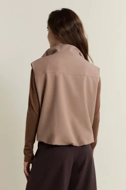 Veste sans manches col montant