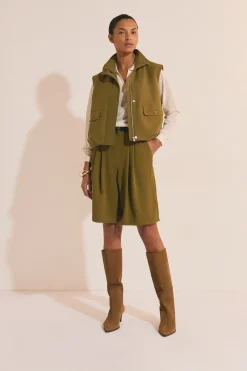 Veste sans manches col montant